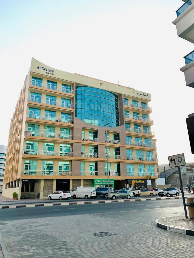 Ostello FEMALE ONLY-AnaRuby Backpackers- Metro Station Mashreq Dubai Esterno foto
