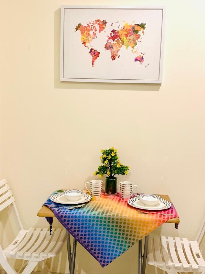 Ostello FEMALE ONLY-AnaRuby Backpackers- Metro Station Mashreq Dubai Esterno foto