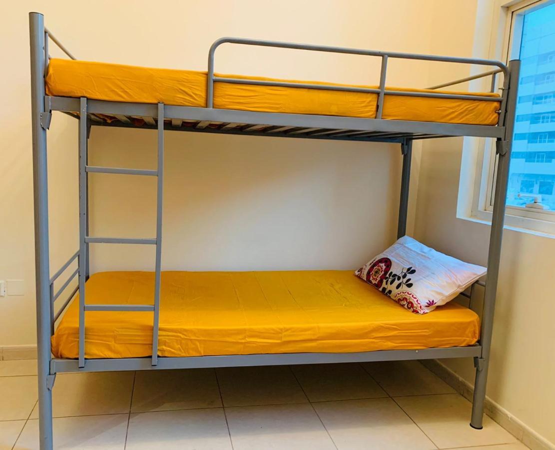 Ostello FEMALE ONLY-AnaRuby Backpackers- Metro Station Mashreq Dubai Esterno foto