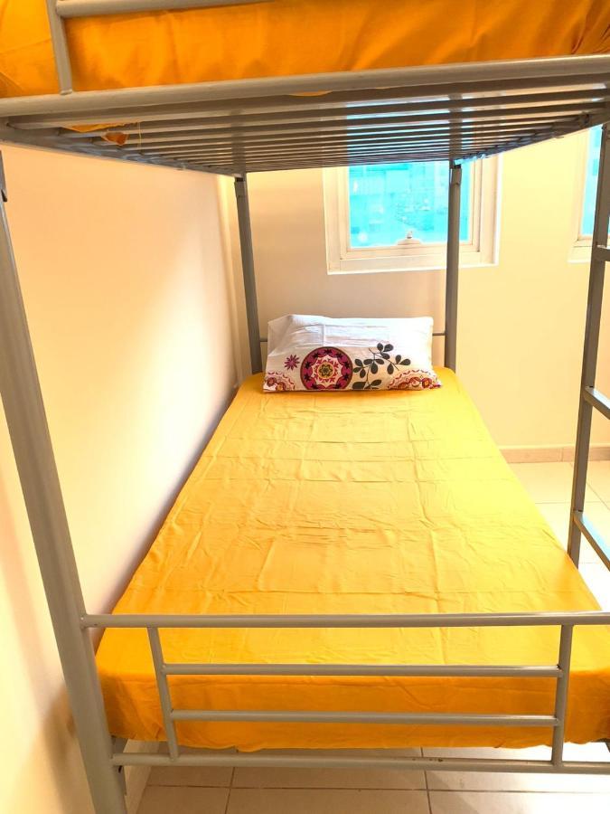 Ostello FEMALE ONLY-AnaRuby Backpackers- Metro Station Mashreq Dubai Esterno foto